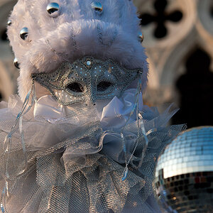 Weiße Maske mit Discokugel 4283