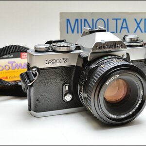comp minoltaXD7 8220