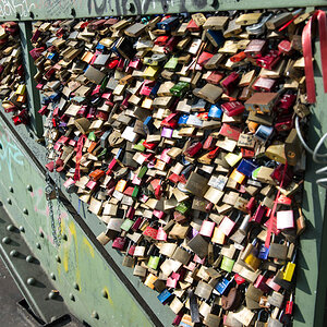 Lovelocks
