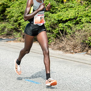 Siegerin des Hamburg Marathon 2012, Kiyara, Rael (KEN)