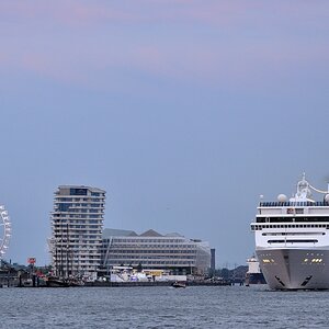 c DSC 4203 326