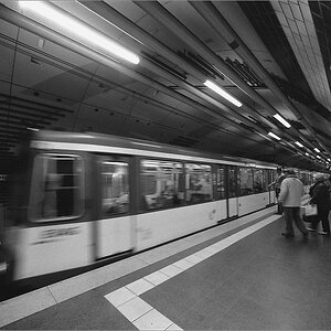 cR 2E Karlsplatz 08