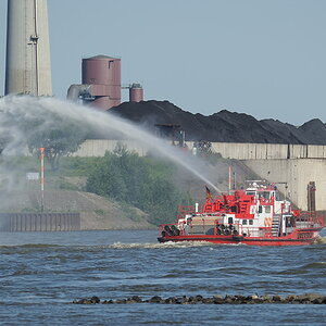 Feuerwehr Duisburg Löschboot 1