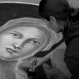 Street painting  bw D7K2736 NX2