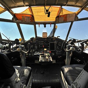 Cockpits, Cockpits, Cockpits!

Antonow AN-2
Doppeldecker
