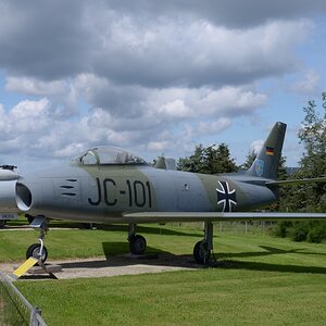 Saber F86