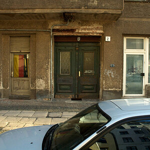 DSC 2700