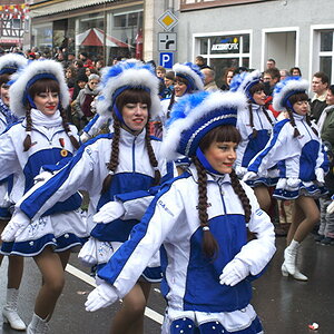 Rosenmontag 2009 in Horb am Neckar. Aufmarsch der Garde von Blau-Weiss Sindelfingen.