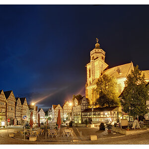 Homberger Marktplatz am Abend a28591809