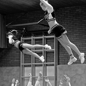 2120304 2319b sw Cheerleading Carmen