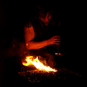 DSC_4095 - Schmied bei der Arbeit