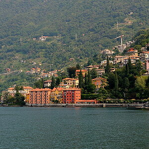 Como Lake22