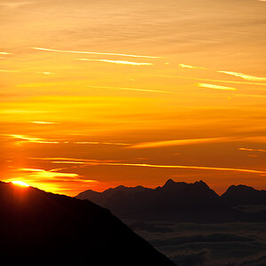 39 Sonnenaufgang über dem Dachstein