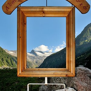 DSC07136
Almgasthof Alpenrose im Habachtal in Österreich an der Smaragd-Schürfstelle