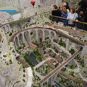 MiniWorld4
