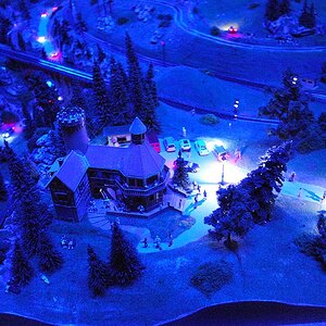 MiniWorld5