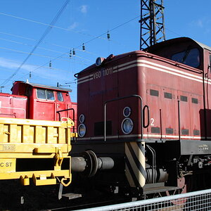 Eine Gleisbaustelle zwischen Fürth und Nürnberg bringt am 24.01.2009 auch die V60 11011 der Fränkischen Museums-Eisenbahn (FME) wieder in Lohn und Bro