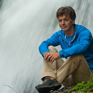 13 Herbert vor Wasserfall