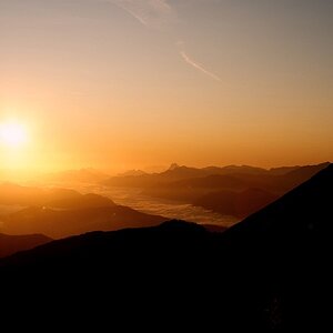 Im Tal noch Nebel