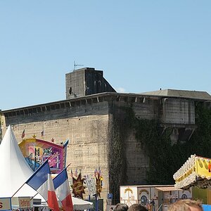 R DSC 6394 cr