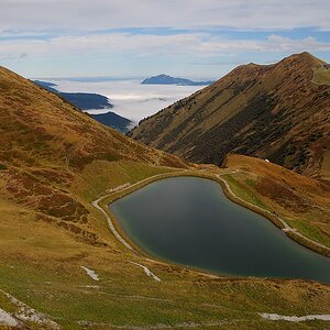 comp DSC 1347 bearbeitet

von der Bergstation Kanzelwand aus gesehen, der rechte Gipfel ist das Fellhorn