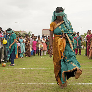 Pooja 09