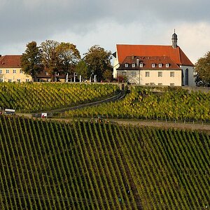 comp DSC 1472 bearbeitet

Kloster Vogelsburg