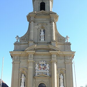 comp DSC 1575 bearbeitet ShiftN

Mauritiuskirche in Wiesentheid