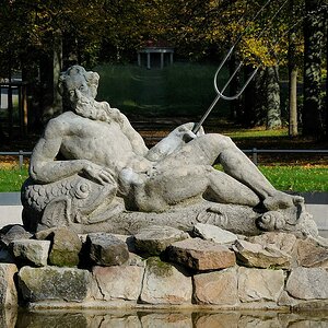 comp DSC 1615 bearbeitet

Schlosspark von Schloss Schwanberg