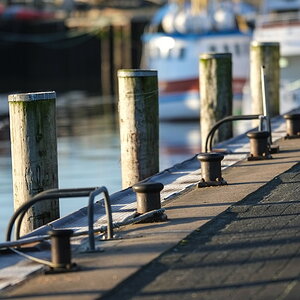 2012 11 30 093133 - Hafen Büsum - 
1/1700s - f 2.0 - ISO 200 - NIKKOR 200mm f/2.0 mit Novoflex-Adapter