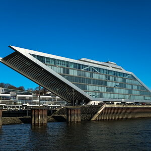 2012 11 30 125012 - Hafenrundfahrt Hamburg - 1/640s - f 5.6 - ISO 200 - FUJIFILM XF18-55mm F2.8-4 R LM OIS @19,6 (äqu. 29) mm