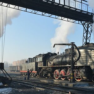 SY1083 und SY1085 am Kohlenkran
5110