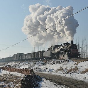 SY1052 fährt mit einem Leerwagenzug aus Wufeng
5157