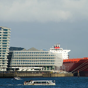 hh hafen city schiff