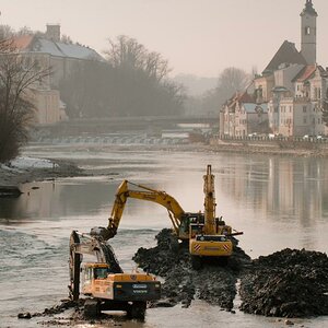 Die Enns wird ausgegraben