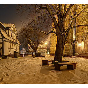 Auf dem Kirchhof an einem Winterabend a30331286
