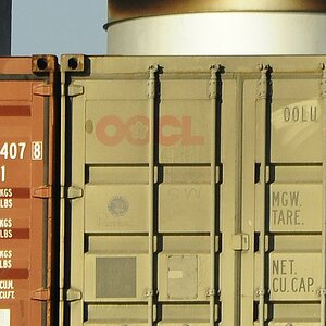 Containerfrachter 500mm 100  crop Nikon F