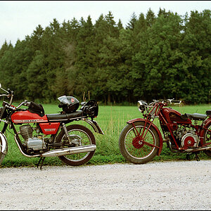 Motorräder Obing 2