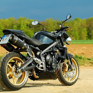 Triumph Street Triple R