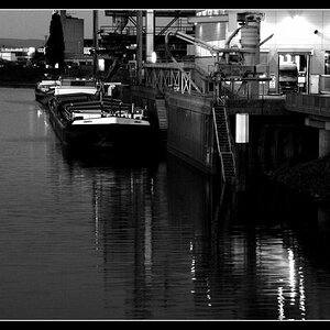 Ein Mannheimer Hafen gegen 22:00h