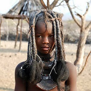 jf Himba = Himba Mädchen