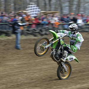 20090405 132306 Motocross Schnai 04