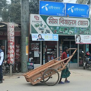 Fotogeschäft in Lalmonirhat
6951