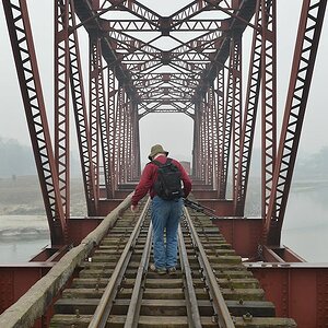 Auf der Altrai Brücke bei Chriibandar
7464