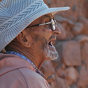 Alter Mann in Bergsiedlung, Atlas-Gebirge/Marokko