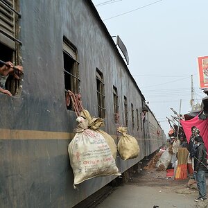 Mail20 mit Außenladung in Borgra
7817