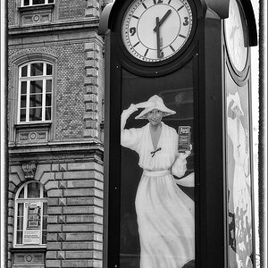 Düsseldorf - 28.02.2013 Persil Uhr