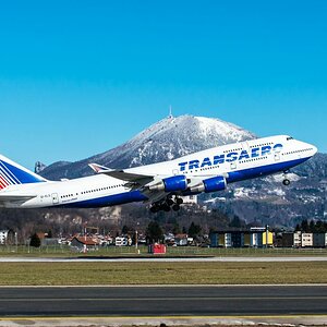 Boeing 747-400 in Salzburg