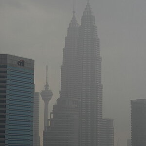 Petronas Tower im Monsun