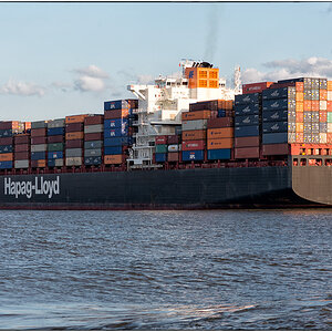 Nagoya Express (Hapag Lloyd)

http://www.hapag-lloyd.com/de/fleet/vessel_31255.html